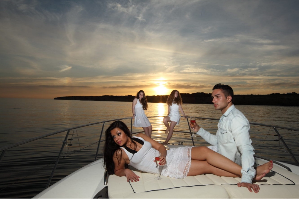 Luxury Sunset Cruise - Champagne cruises vilamoura